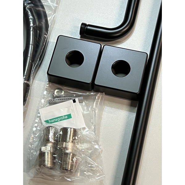 Душевая система hansgrohe Vernis Shape 230 1jet с термостатом 26286670/U, матовый черный, уцененный товар