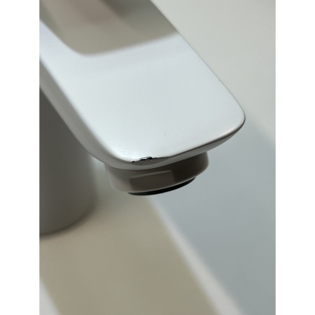 Смеситель для раковины hansgrohe Talis E 110, со сливным гарнитуром 71710700/U, матовый белый, уцененный товар